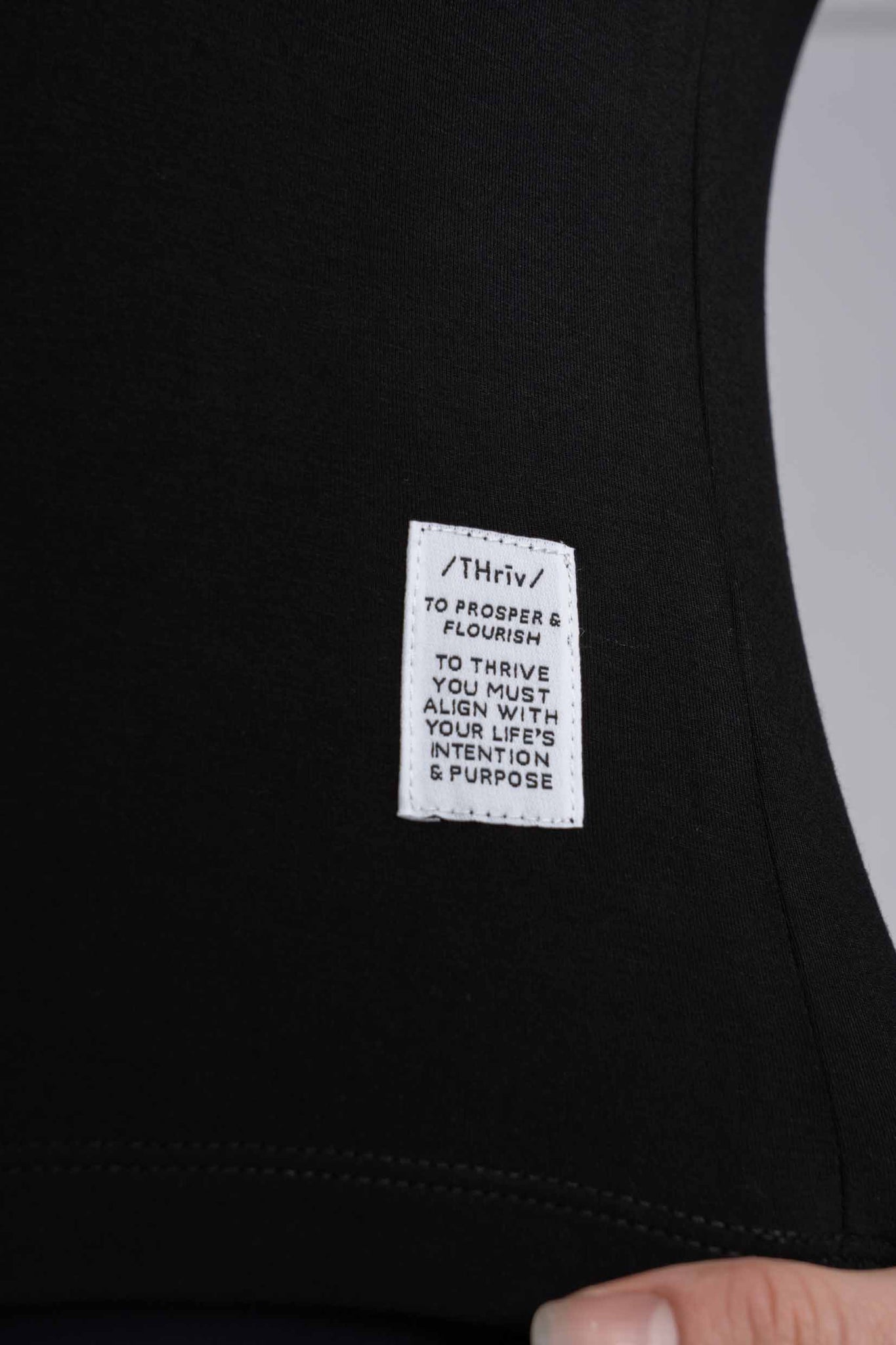 Thrive Crop Long-Sleeve - Black