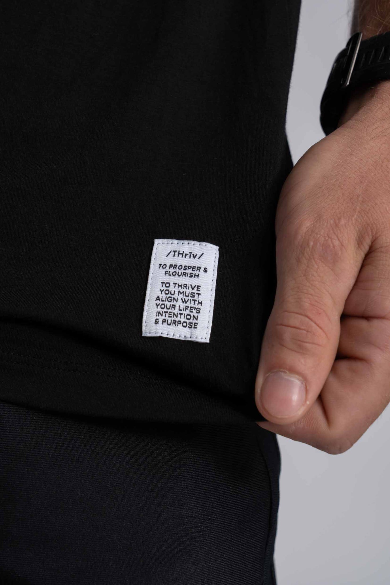 The Thrive Long-Sleeve - Black